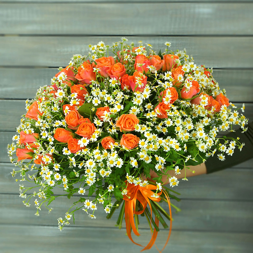 Изображение товара БУКЕТ МАРКЕТ ДАРИТЕ С УДОВОЛЬСТВИЕМ Букет из роз и ромашек, 1 шт.