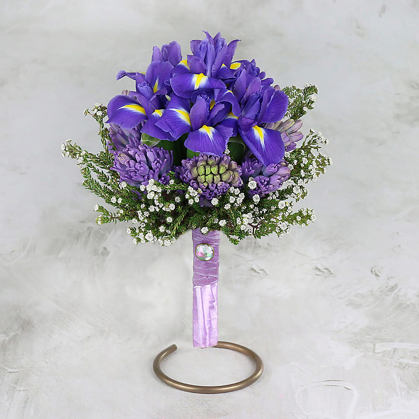 Изображение товара Букет невесты из фиолетовых гиацинтов и ирисов от Букет Маркет