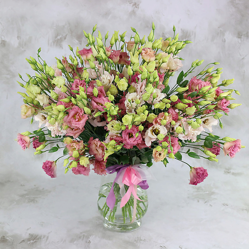 Изображение товара Букет из 51 розового лизиантуса - свежие цветы с уходом до 2 недель