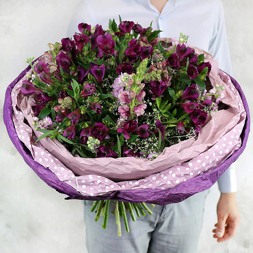 Изображение товара Бизнес букет из альстромерий и маттиол с листьями фисташки