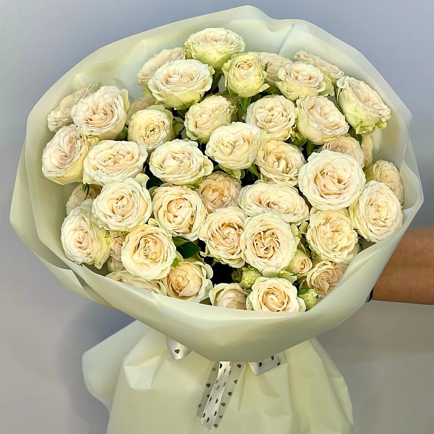 Изображение товара CHALET GREEN Букет с кустовой пионовидной розой Софи, 1 шт.