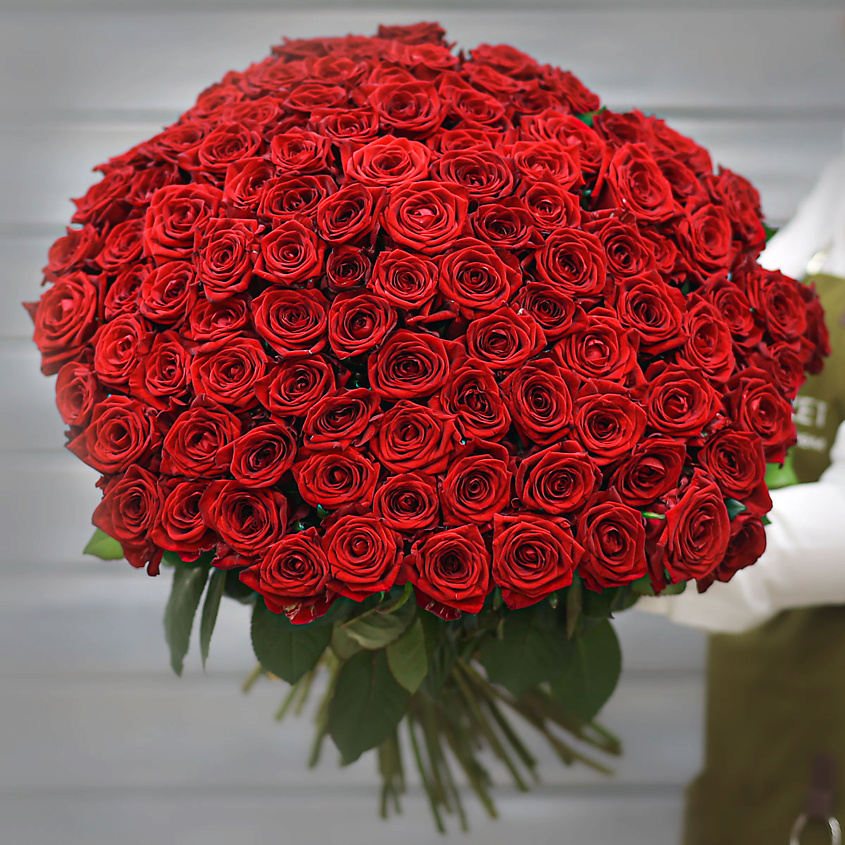 Изображение товара Букет из 101 красной длинной розы Ред Наоми