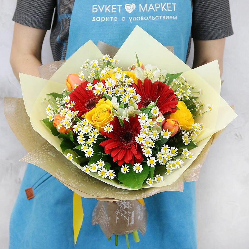 Изображение товара БУКЕТ МАРКЕТ ДАРИТЕ С УДОВОЛЬСТВИЕМ Букет из гербер, роз и ромашек, 1 шт.