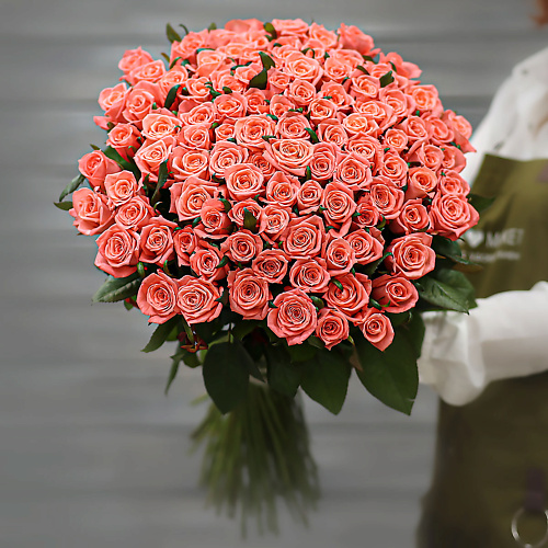 

БУКЕТ МАРКЕТ ДАРИТЕ С УДОВОЛЬСТВИЕМ Букет из 101 коралловой розы (Россия) с лентой 50 см, Букет из 101 коралловой розы (Россия) с лентой 50 см