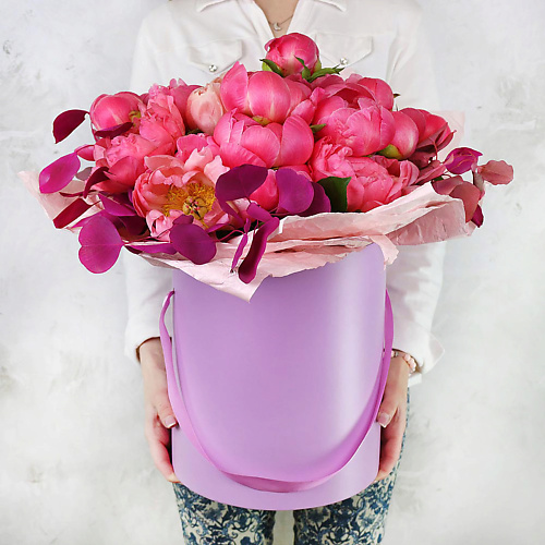 

БУКЕТ МАРКЕТ ДАРИТЕ С УДОВОЛЬСТВИЕМ Композиция из пионов в коробке, Композиция из пионов в коробке