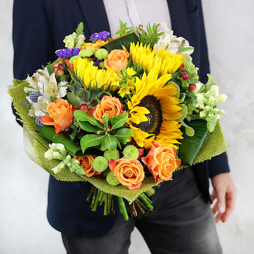 

БУКЕТ МАРКЕТ ДАРИТЕ С УДОВОЛЬСТВИЕМ Букет из подсолнухов, альстромерий, хризантем, Букет из подсолнухов, альстромерий, хризантем