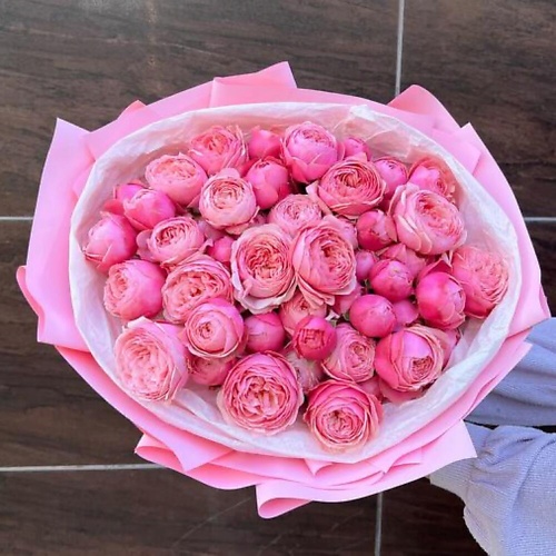 

CHALET GREEN Роскошный букет из 15 веток кустовой пион розы премиум сорта, Роскошный букет из 15 веток кустовой пион розы премиум сорта