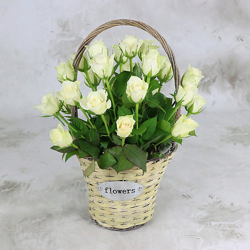 

БУКЕТ МАРКЕТ ДАРИТЕ С УДОВОЛЬСТВИЕМ 25 белых роз в корзине, Кения, 25 белых роз в корзине, Кения