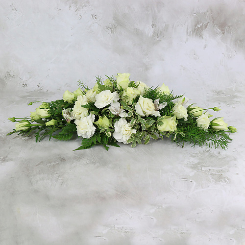 

БУКЕТ МАРКЕТ ДАРИТЕ С УДОВОЛЬСТВИЕМ Настольная композиция из роз, гвоздик и лизиантуса, Настольная композиция из роз, гвоздик и лизиантуса