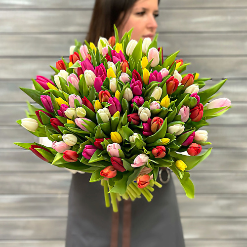

БУКЕТ МАРКЕТ ДАРИТЕ С УДОВОЛЬСТВИЕМ Букет из 101 разноцветного тюльпана, Букет из 101 разноцветного тюльпана