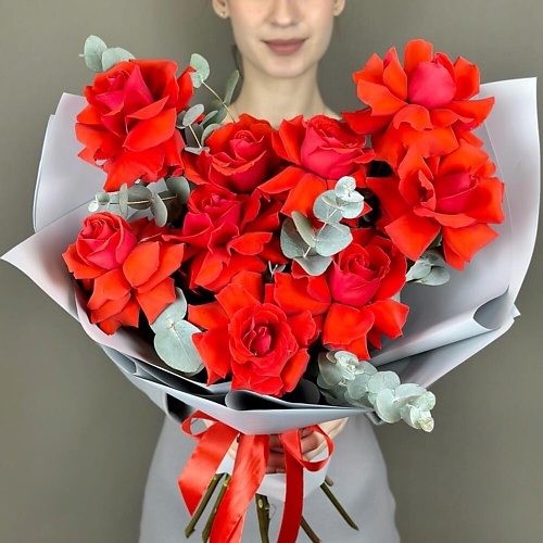 

MERSI FLOWERS Французская красная роза 9 шт с эвкалиптом, Французская красная роза 9 шт с эвкалиптом