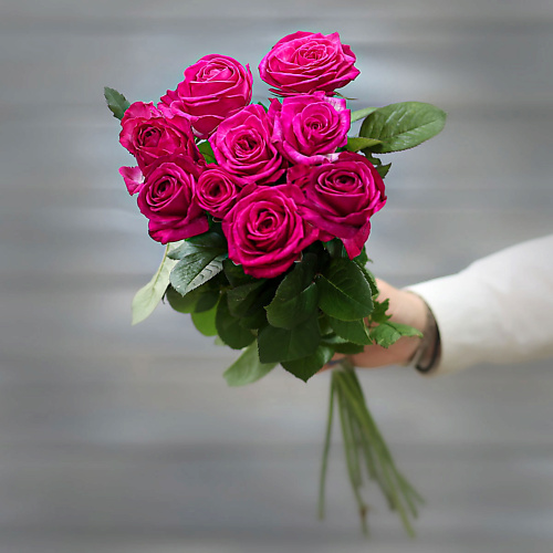 

БУКЕТ МАРКЕТ ДАРИТЕ С УДОВОЛЬСТВИЕМ Букет из 9 малиновых роз (Россия) с лентой 60 см, Букет из 9 малиновых роз (Россия) с лентой 60 см