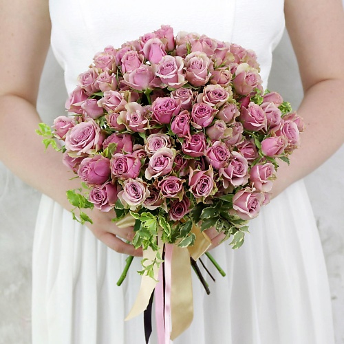 

БУКЕТ МАРКЕТ ДАРИТЕ С УДОВОЛЬСТВИЕМ Букет невесты из кустовых роз и питтоспорума, Букет невесты из кустовых роз и питтоспорума