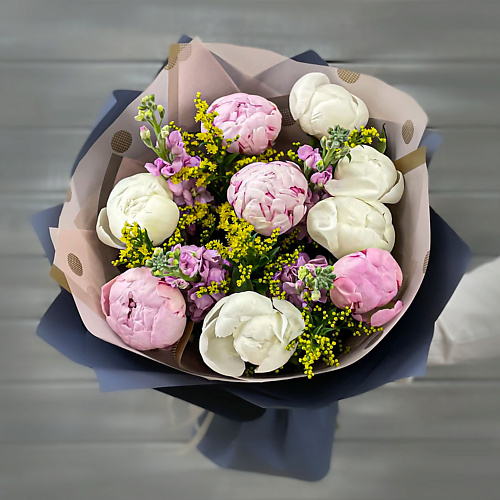 

БУКЕТ МАРКЕТ ДАРИТЕ С УДОВОЛЬСТВИЕМ Букет из пионов, маттиол и солидаго, Букет из пионов, маттиол и солидаго