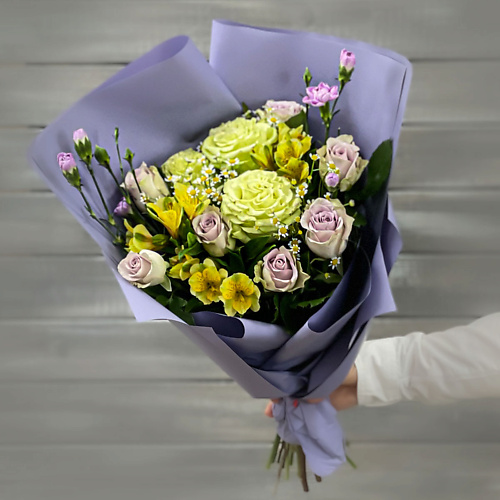 

БУКЕТ МАРКЕТ ДАРИТЕ С УДОВОЛЬСТВИЕМ Букет из роз, альстромерий и гвоздичек, Букет из роз, альстромерий и гвоздичек