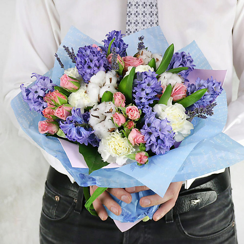 

БУКЕТ МАРКЕТ ДАРИТЕ С УДОВОЛЬСТВИЕМ Букет Тельцу из гиацинтов, гвоздик и роз с хлопком, Букет Тельцу из гиацинтов, гвоздик и роз с хлопком