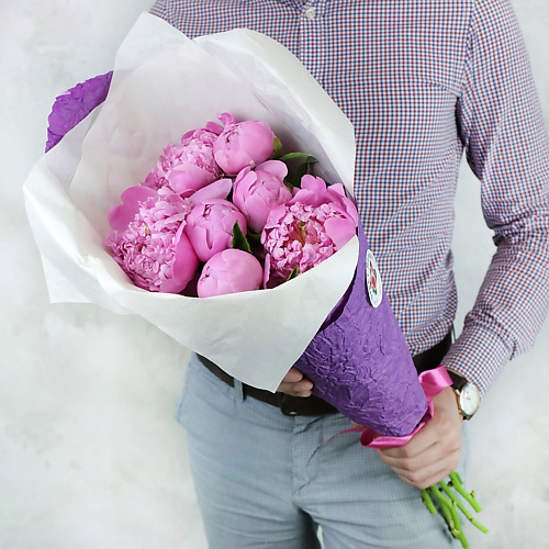 

БУКЕТ МАРКЕТ ДАРИТЕ С УДОВОЛЬСТВИЕМ Букет из 7 розовых пионов в упаковке, Букет из 7 розовых пионов в упаковке