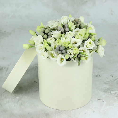 

БУКЕТ МАРКЕТ ДАРИТЕ С УДОВОЛЬСТВИЕМ 11 белых лизиантусов в шляпной коробке, 11 белых лизиантусов в шляпной коробке