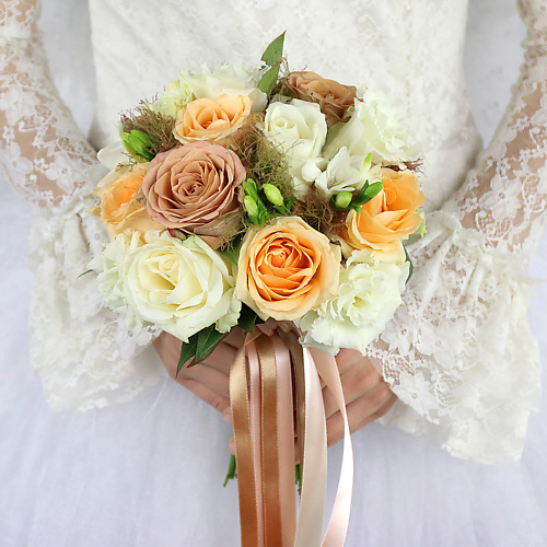 

БУКЕТ МАРКЕТ ДАРИТЕ С УДОВОЛЬСТВИЕМ Букет невесты из роз, фрезии и лизиантуса, Букет невесты из роз, фрезии и лизиантуса