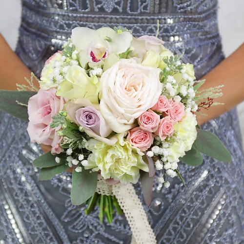 

БУКЕТ МАРКЕТ ДАРИТЕ С УДОВОЛЬСТВИЕМ Букет из орхидей, роз и гвоздик, Букет из орхидей, роз и гвоздик