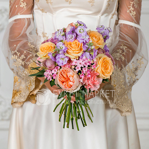 

БУКЕТ МАРКЕТ ДАРИТЕ С УДОВОЛЬСТВИЕМ Букет невесты из роз, гвоздик, бовардии и эвкалипта, Букет невесты из роз, гвоздик, бовардии и эвкалипта