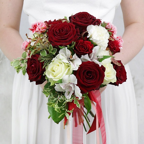 

БУКЕТ МАРКЕТ ДАРИТЕ С УДОВОЛЬСТВИЕМ Букет невесты из альстромерий, роз и гвоздики, Букет невесты из альстромерий, роз и гвоздики