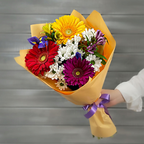 

БУКЕТ МАРКЕТ ДАРИТЕ С УДОВОЛЬСТВИЕМ Букет из гербер, кустовых хризантем и альстромерий, Букет из гербер, кустовых хризантем и альстромерий