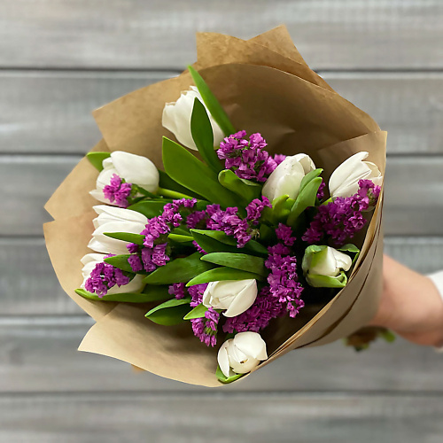 

БУКЕТ МАРКЕТ ДАРИТЕ С УДОВОЛЬСТВИЕМ Букет из тюльпанов и статицы, Букет из тюльпанов и статицы