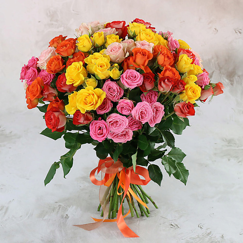 

БУКЕТ МАРКЕТ ДАРИТЕ С УДОВОЛЬСТВИЕМ Букет из 25 кустовых роз разных цветов, Букет из 25 кустовых роз разных цветов