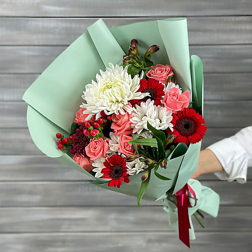 

БУКЕТ МАРКЕТ ДАРИТЕ С УДОВОЛЬСТВИЕМ Букет из хризантем, роз и гербер, Букет из хризантем, роз и гербер