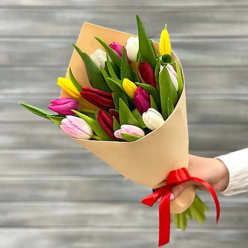 

БУКЕТ МАРКЕТ ДАРИТЕ С УДОВОЛЬСТВИЕМ 15 разноцветных тюльпанов в крафте, 15 разноцветных тюльпанов в крафте