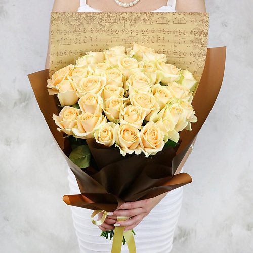 

БУКЕТ МАРКЕТ ДАРИТЕ С УДОВОЛЬСТВИЕМ Букет из 33 кремовых роз в оригинальной упаковке Россия 60 см., Букет из 33 кремовых роз в оригинальной упаковке Россия 60 см.