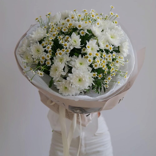 

MERSI FLOWERS Букет кустовая хризантема, полевая ромашка М, Букет кустовая хризантема, полевая ромашка М