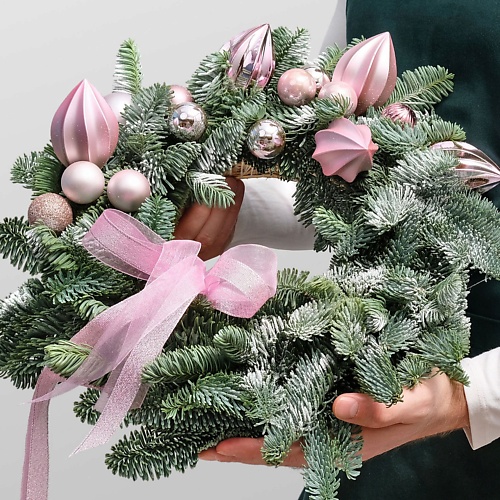 

STUDIO FLORISTIC Новогодний венок «Счастливого Нового Года», Новогодний венок «Счастливого Нового Года»