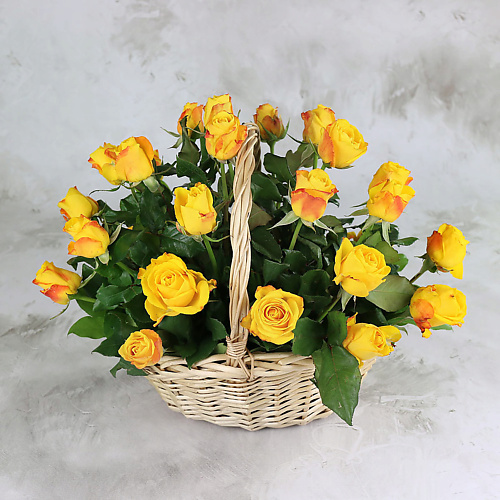 

БУКЕТ МАРКЕТ ДАРИТЕ С УДОВОЛЬСТВИЕМ 25 желтых роз в корзине, Кения, 25 желтых роз в корзине, Кения