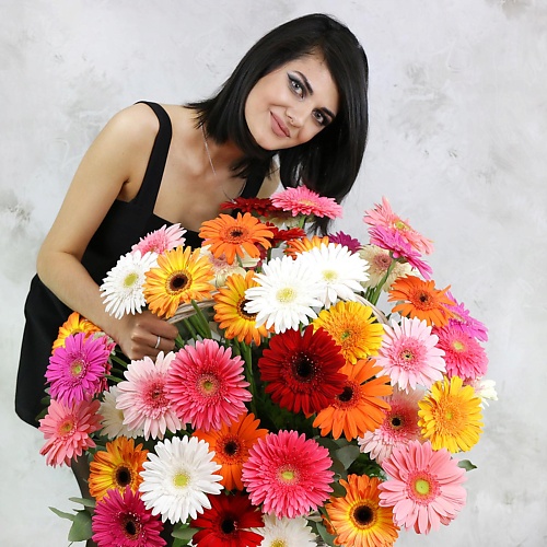 

БУКЕТ МАРКЕТ ДАРИТЕ С УДОВОЛЬСТВИЕМ Композиция из 51 герберы в плетеной корзине, Композиция из 51 герберы в плетеной корзине