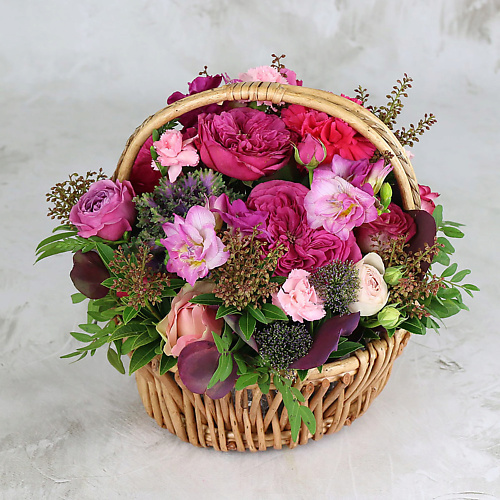 

БУКЕТ МАРКЕТ ДАРИТЕ С УДОВОЛЬСТВИЕМ Корзина с розами, гвоздикой и фрезией, Корзина с розами, гвоздикой и фрезией