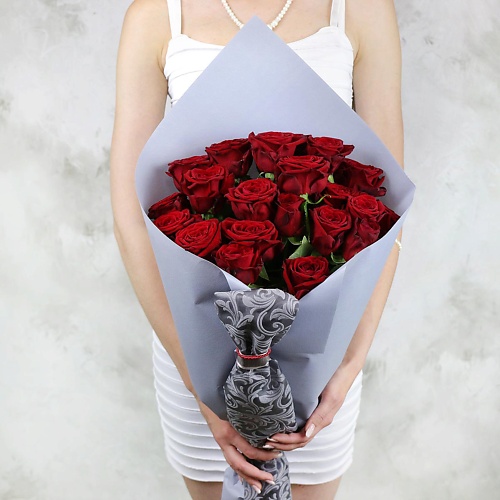 

БУКЕТ МАРКЕТ ДАРИТЕ С УДОВОЛЬСТВИЕМ Букет из 21 красной розы в оригинальной упаковке Россия 60 см., Букет из 21 красной розы в оригинальной упаковке Россия 60 см.
