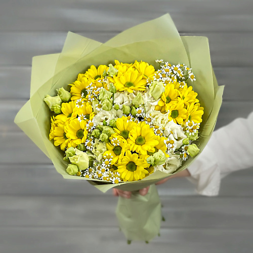 

БУКЕТ МАРКЕТ ДАРИТЕ С УДОВОЛЬСТВИЕМ Букет из хризантем, ромашек и лизиантусов, Букет из хризантем, ромашек и лизиантусов