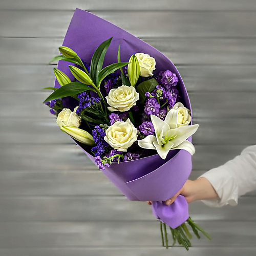 

БУКЕТ МАРКЕТ ДАРИТЕ С УДОВОЛЬСТВИЕМ Букет из лилий, роз и маттиол, Букет из лилий, роз и маттиол