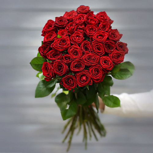 

БУКЕТ МАРКЕТ ДАРИТЕ С УДОВОЛЬСТВИЕМ Букет из 35 красных роз (Россия) с лентой 50 см, Букет из 35 красных роз (Россия) с лентой 50 см