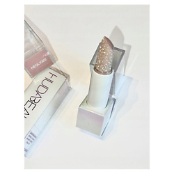 Макияж HUDA BEAUTY без содержания: высвобождающие формальдегид агенты HUDA BEAUTY