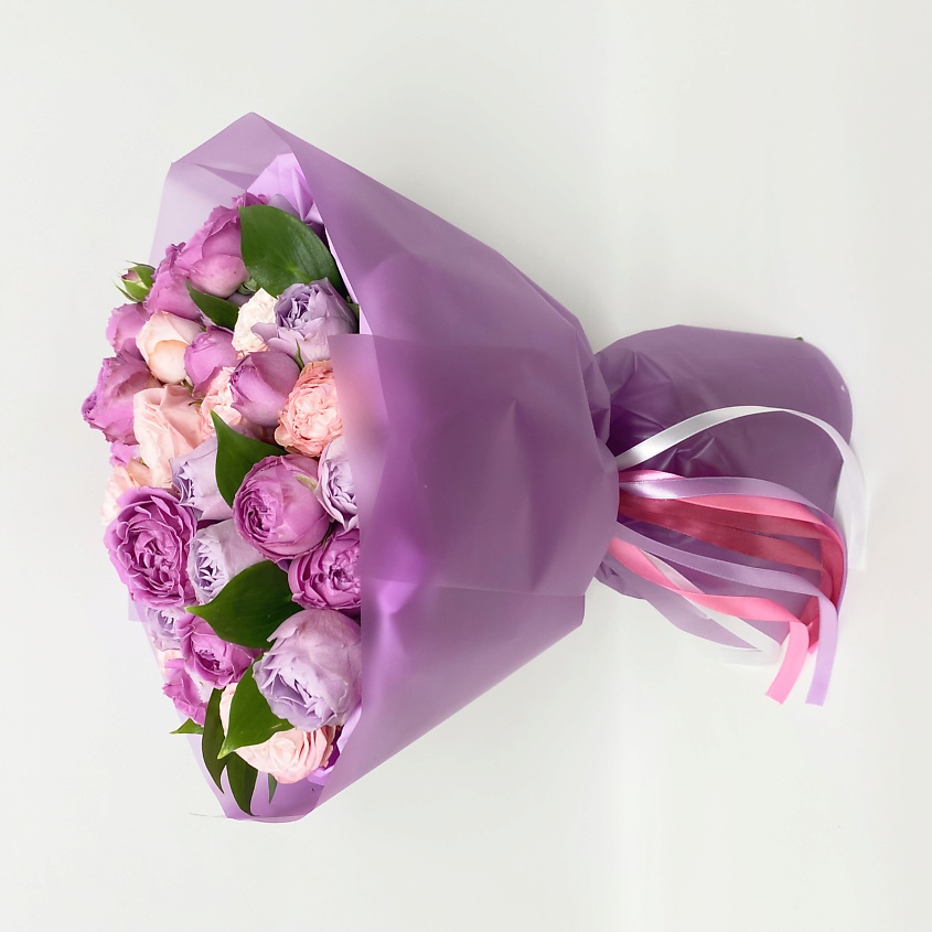 Изображение товара Подарочный букет из 15 пионовидных роз в упаковке