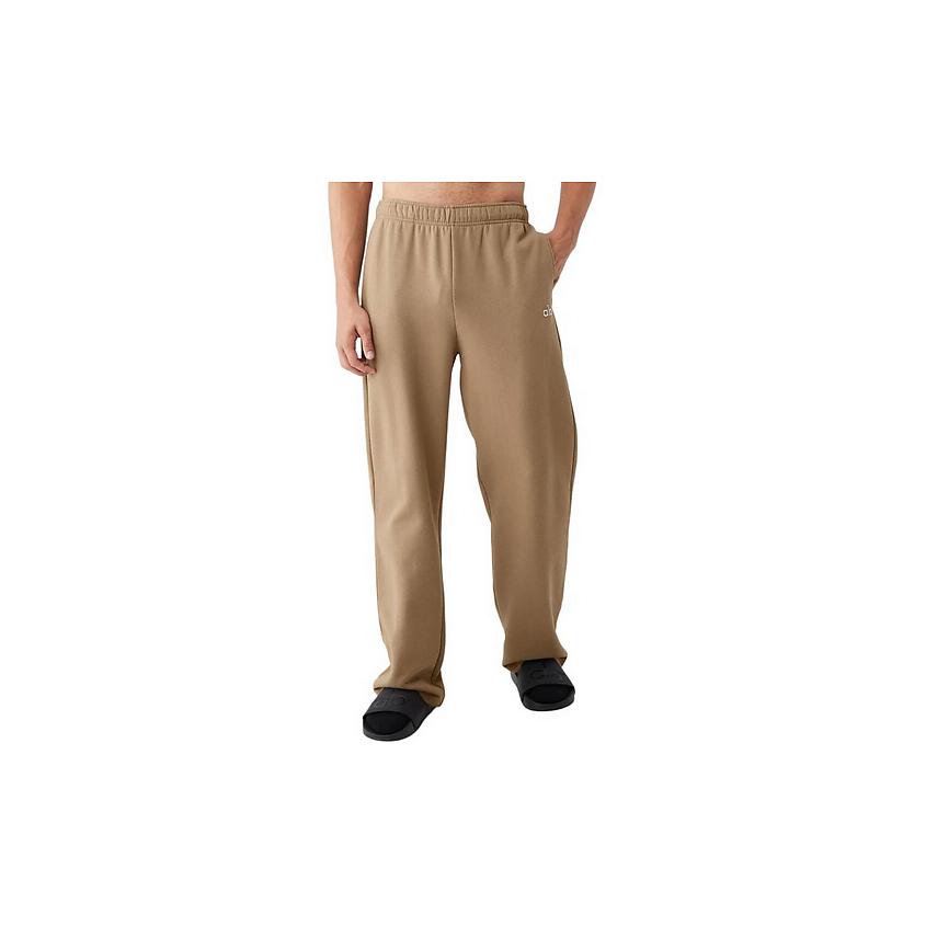Изображение товара ALO YOGA Брюки Accolade Straight Leg Sweatpant, Цвет: Хаки (Khaki), Размер: XS