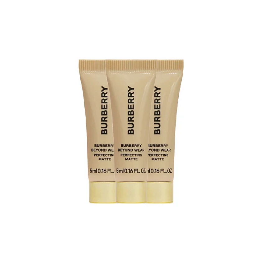 Изображение товара BURBERRY Миниатюры тонального крема Beyond Wear Perfecting Matte Foundation, Оттенок C20, 3*5 мл