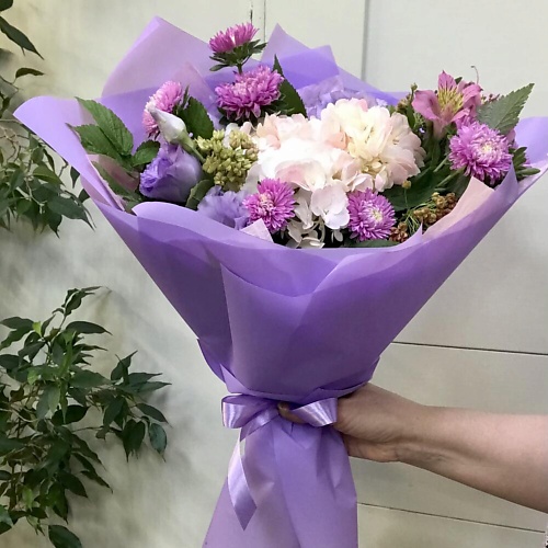 

ILE DE FLEURS Гортензия, астры, эустома. Букет в нежно фиолетовых тонах, Гортензия, астры, эустома. Букет в нежно фиолетовых тонах