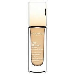 Увлажняющий тональный крем, придающий сияние коже Skin Illusion с SPF 10