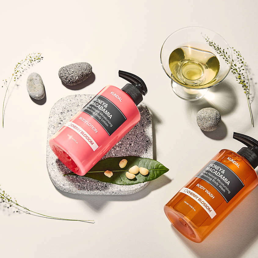 KUNDAL Гель для душа Цветок вишни Honey & Macadamia Body Wash – фото 5