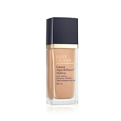 Тональный крем, придающий сияние Futurist Aqua Brilliance Makeup SPF 20