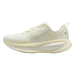 Беговые кроссовки женские Vomero 18